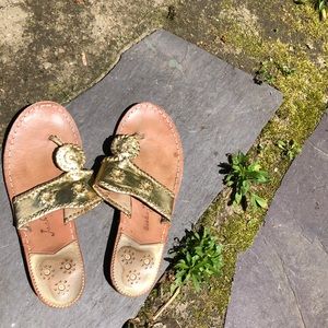 JACK ROGERS SIZE 9 GOLD HAMPTON SANDAL